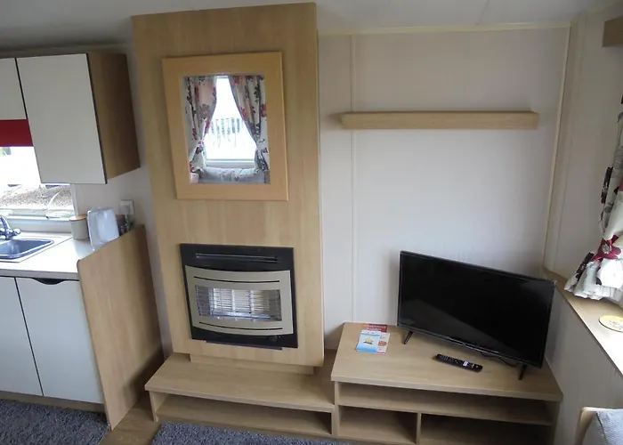Kingfisher Vacation III 6 Berth 3 Bedrooms Close To Site Entrance