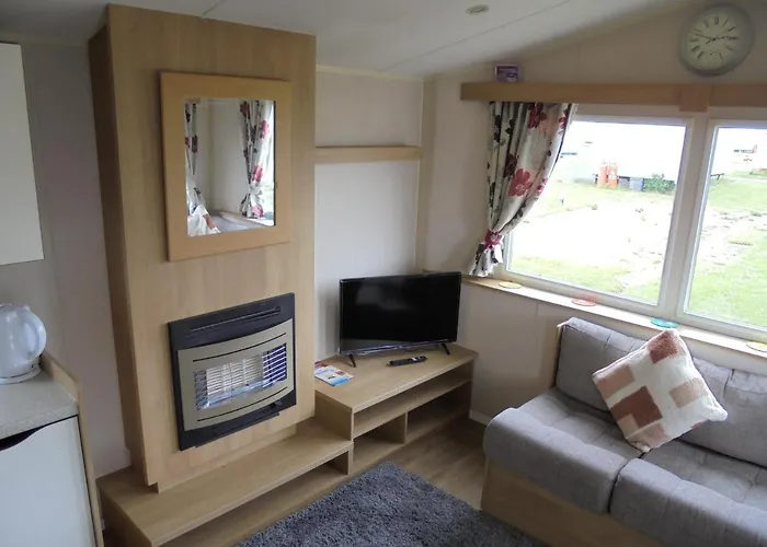 Kingfisher Vacation III 6 Berth 3 Bedrooms Close To Site Entrance