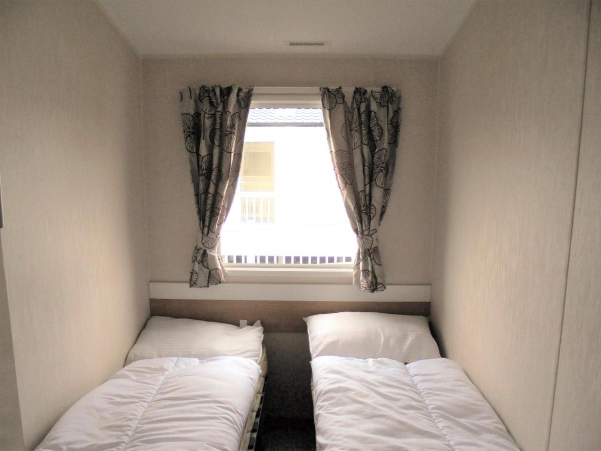 Kingfisher Vacation Iii 6 Berth 3 Bedrooms Close To Site Entrance *