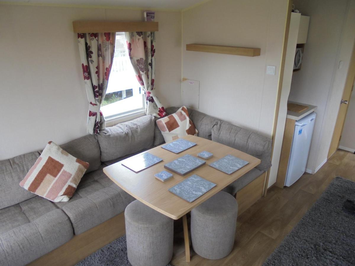 Kingfisher Vacation Iii 6 Berth 3 Bedrooms Close To Site Entrance Apartment